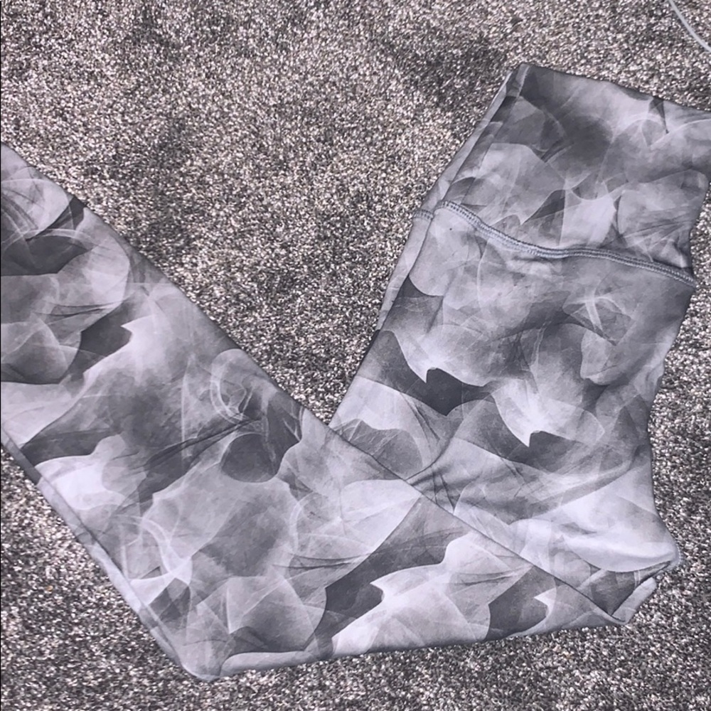 ⭐️Grey High Waisted Leggings⭐️